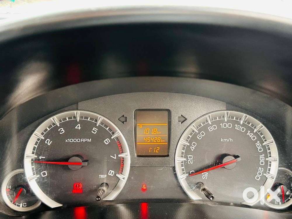 Maruti Suzuki Swift Vxi + Manual, 2017, Petrol