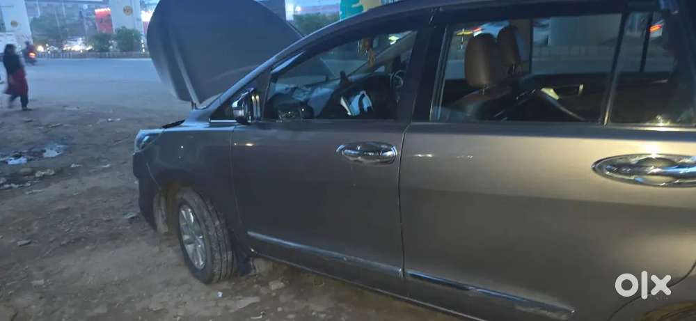 Toyota Innova Crysta 2017 Diesel Automac9️⃣3️⃣4️⃣8️⃣0️⃣4️⃣0️⃣5️⃣2️⃣9️⃣