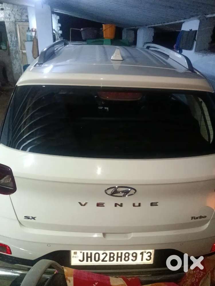 Hyundai Venue 2022 Petrol Well Maintained