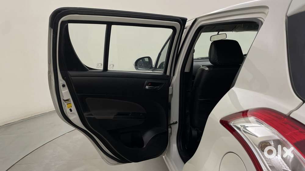 Maruti Suzuki Swift Vvt Vxi, 2016, Petrol