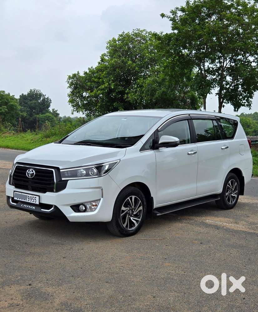 Toyota Innova Crysta 2.4 V 7 Str, 2025, Diesel