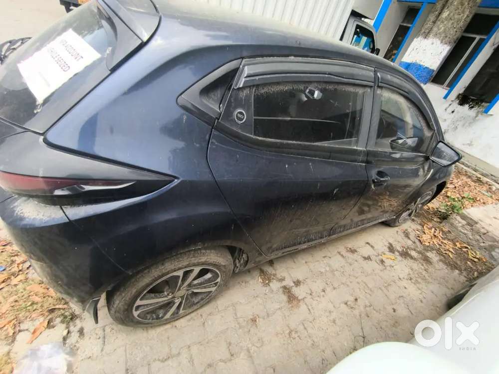 Tata Altroz Automatic 2024 Petrol 16512 Km Driven
