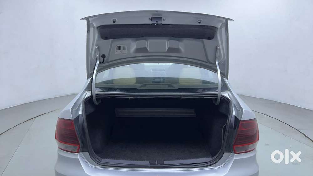 Volkswagen Vento 2010-2013 Petrol Highline, 2016, Petrol
