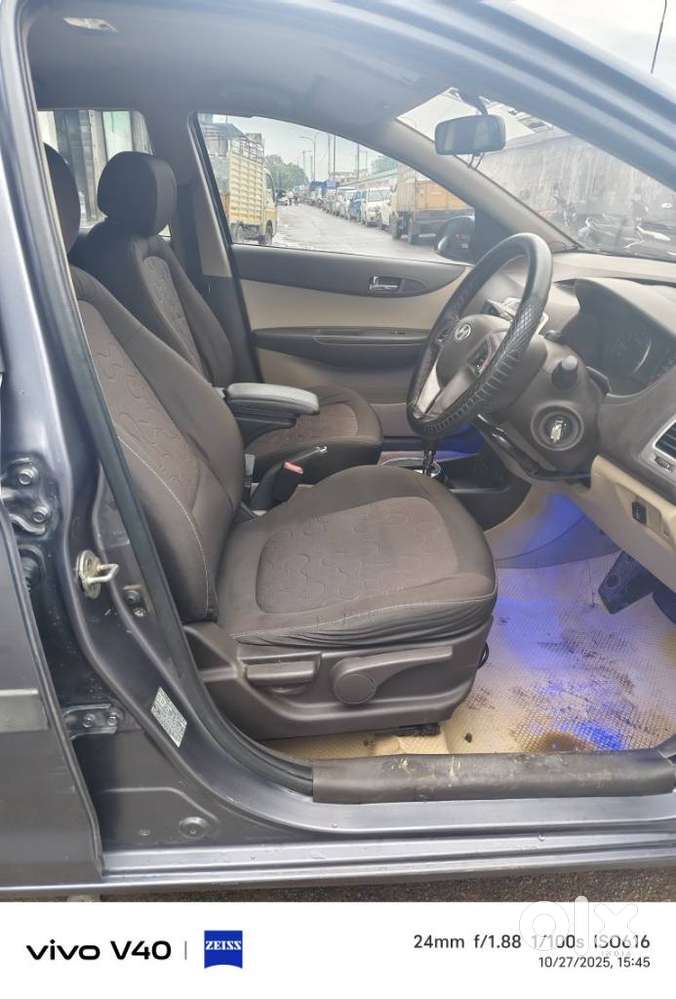 Hyundai I20 2009-2011 1.4 Asta (at), 2010, Petrol