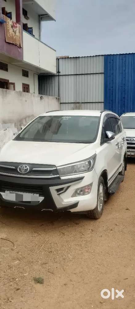 Toyota Innova Crysta 2018 Diesel 180000 Km Driven