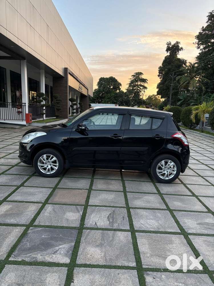 Maruti Suzuki Swift 1.3 Zxi, 2012, Petrol