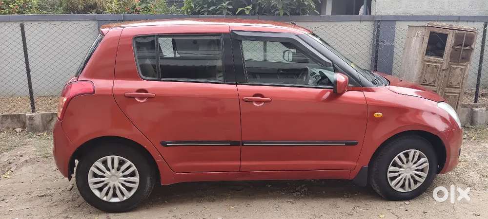 Maruti Suzuki Swift Ddis 2009