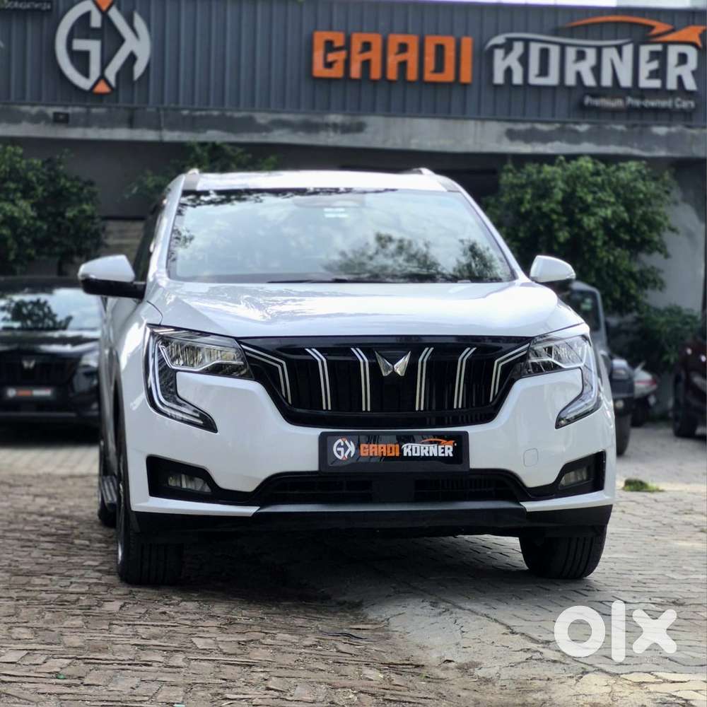 Mahindra Xuv700 2.0 Ax 7 Petrol At Str, 2024, Petrol