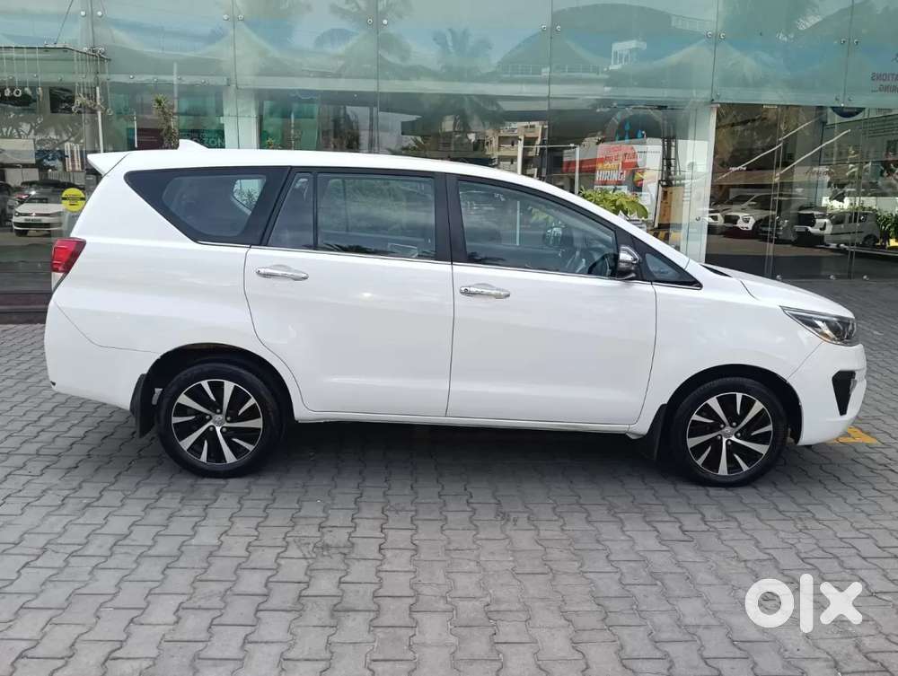 Toyota Innova Crysta [2020-ongoing] 2.4 Zx 7 Str, 2022, Diesel