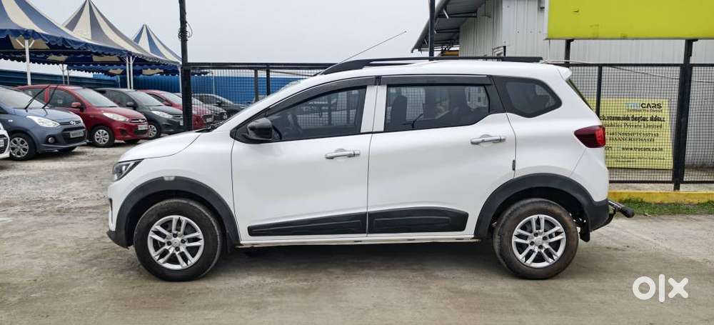 Renault Triber Rxl, 2023, Petrol