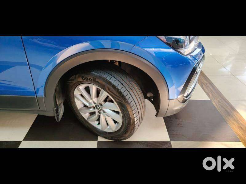 Volkswagen Taigun 1.0 Tsi Highline At, 2023, Petrol