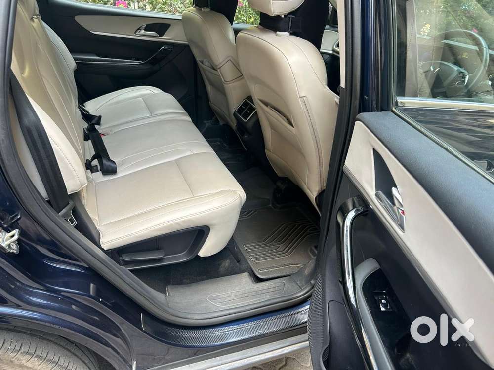 Mahindra Xuv700 2.2 Ax 7 Diesel At Str Awd, 2022, Diesel