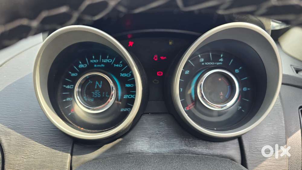 Mahindra Xuv500 2.2 W10, 2016, Diesel