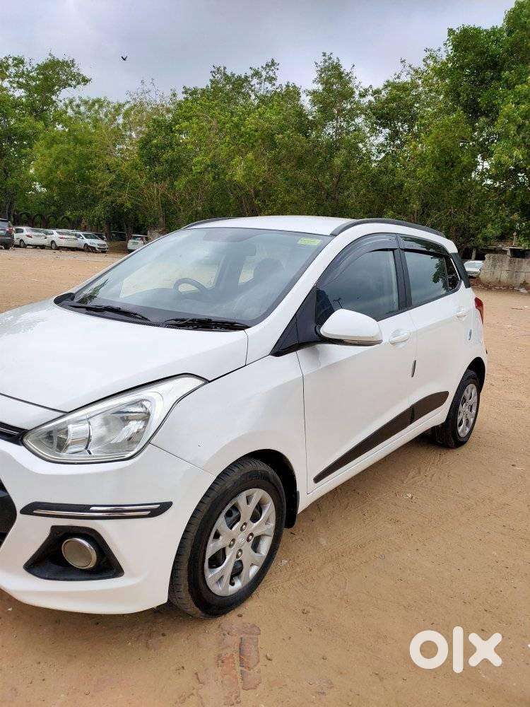 Hyundai Grand I10 1.2 Crdi Sportz, 2015, Diesel