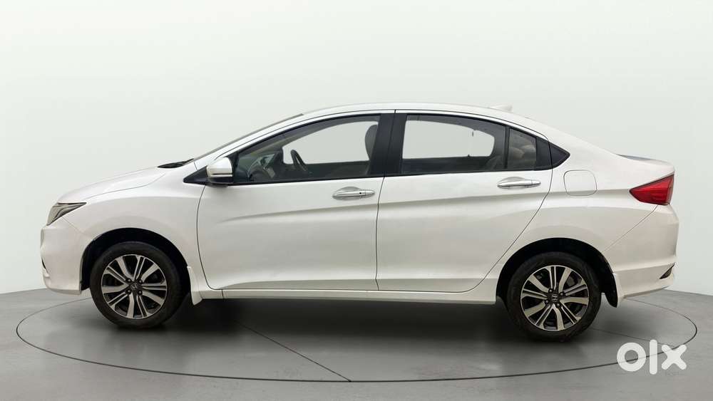 Honda City I-vtec V, 2018, Petrol