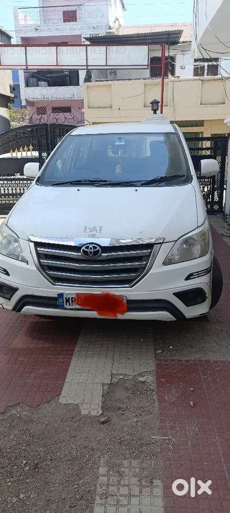 Toyota Innova 2015 Diesel Well Maintained