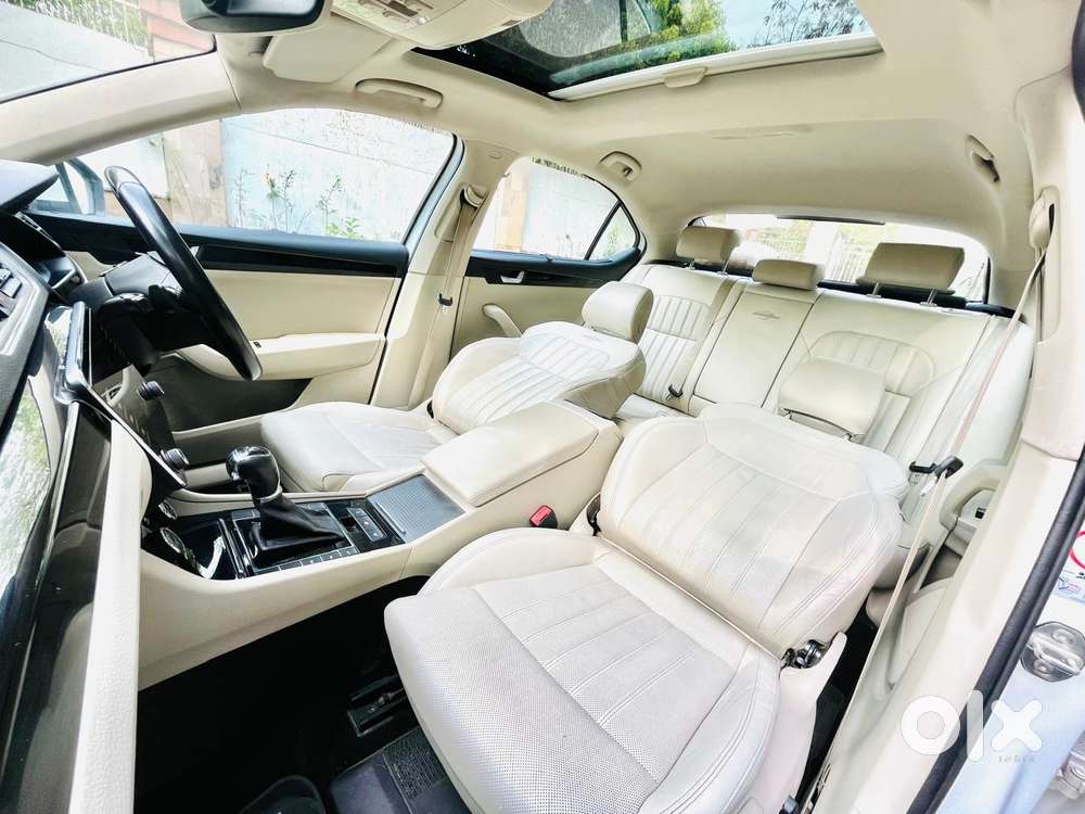 Skoda Superb L&k 1.8 Tsi At, 2019, Petrol