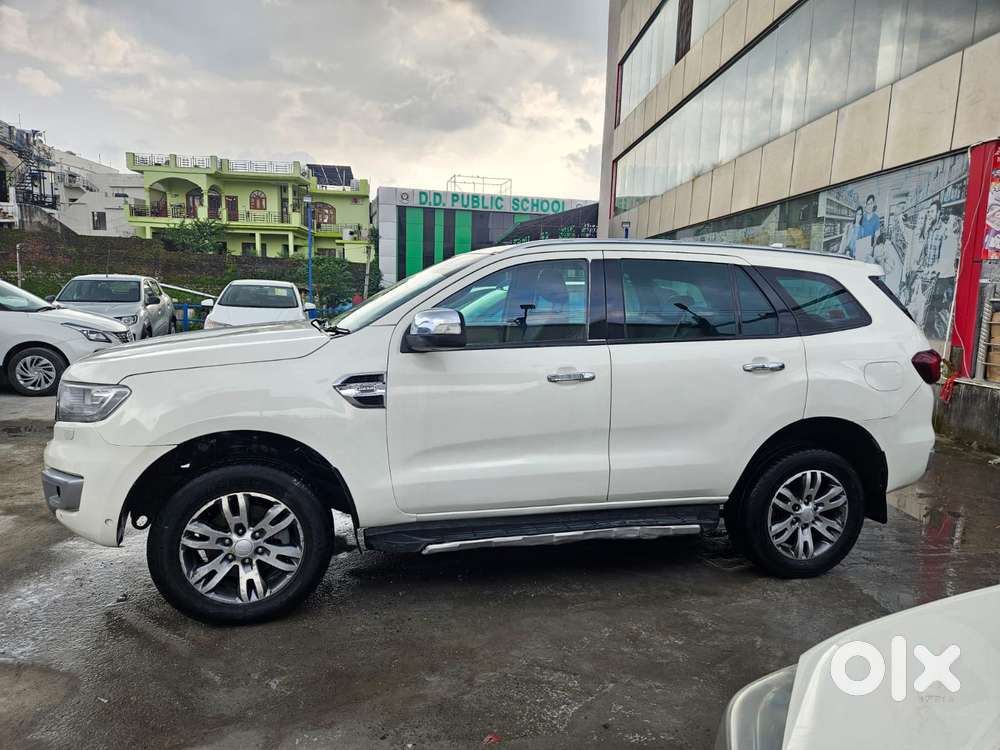 Ford Endeavour 3.2 Titanium 4x4 At, 2016, Diesel