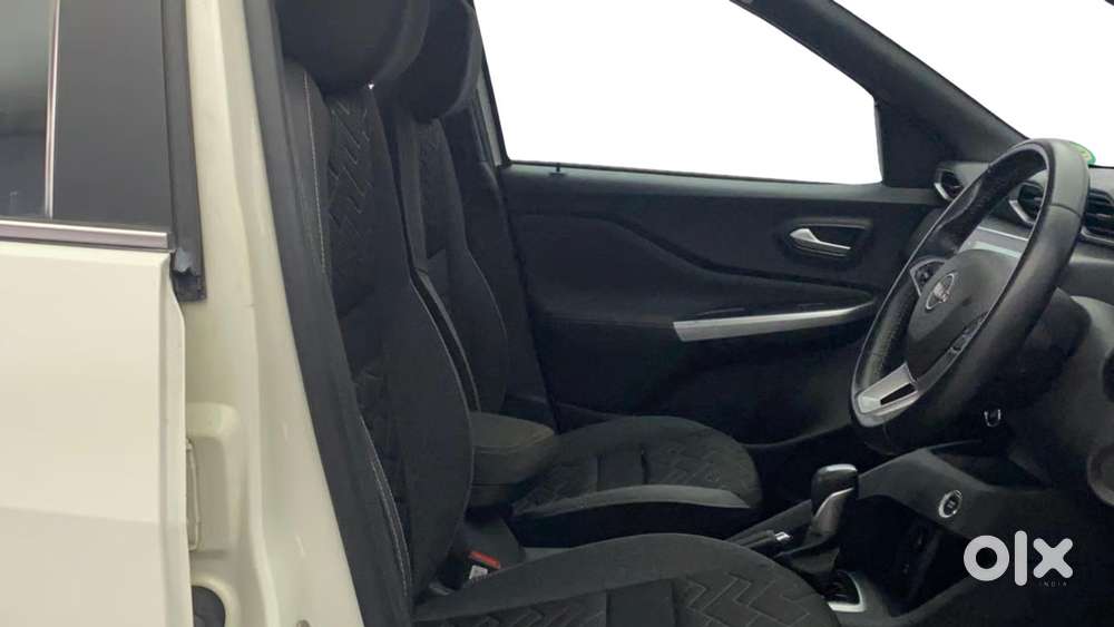 Nissan Magnite 1.0 Xv Premium Turbo Cvt, 2022, Petrol