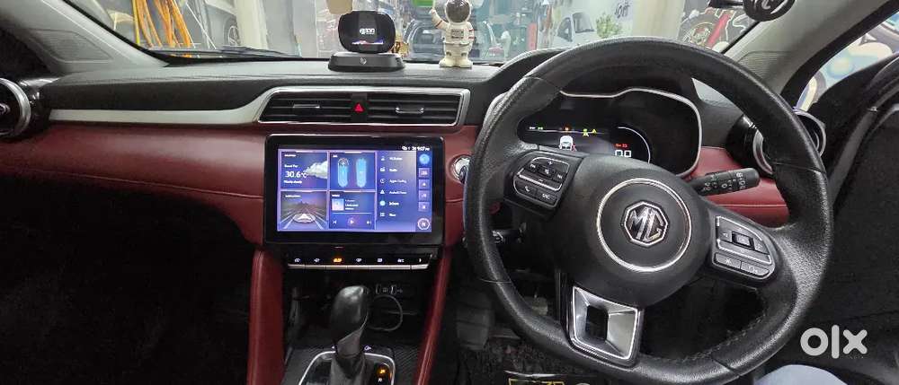Mg Astor Savvy Red 2024