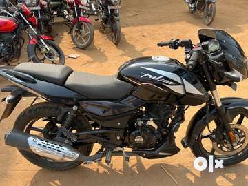 Pulsar 150 twin disc deals bs6 black colour