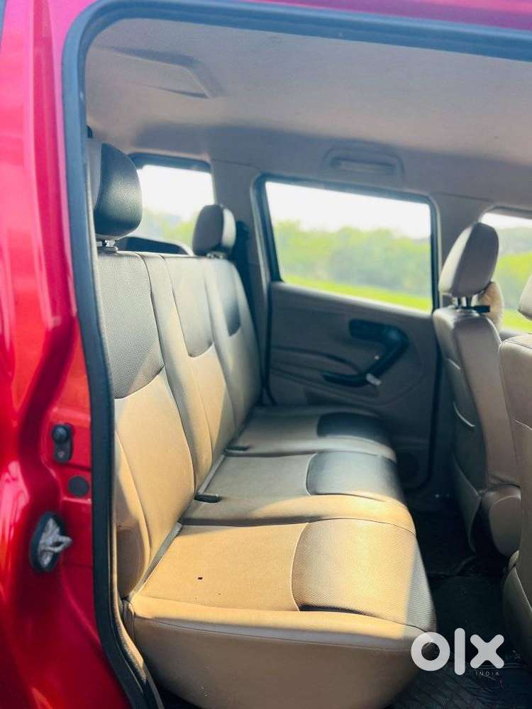 Mahindra Tuv 300 T4, 2018, Diesel