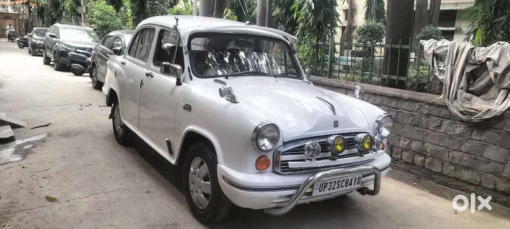 Ambassador Grand 2013 Car
