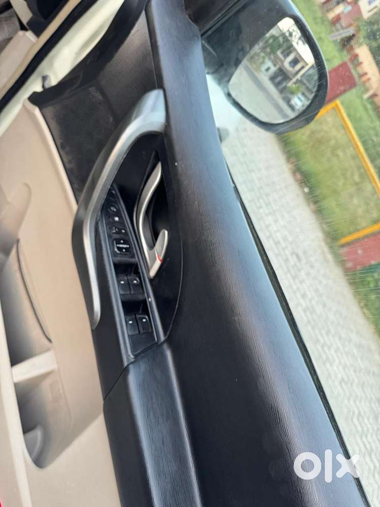 Mahindra Xuv500 2011-2015 W8 2wd, 2015, Diesel