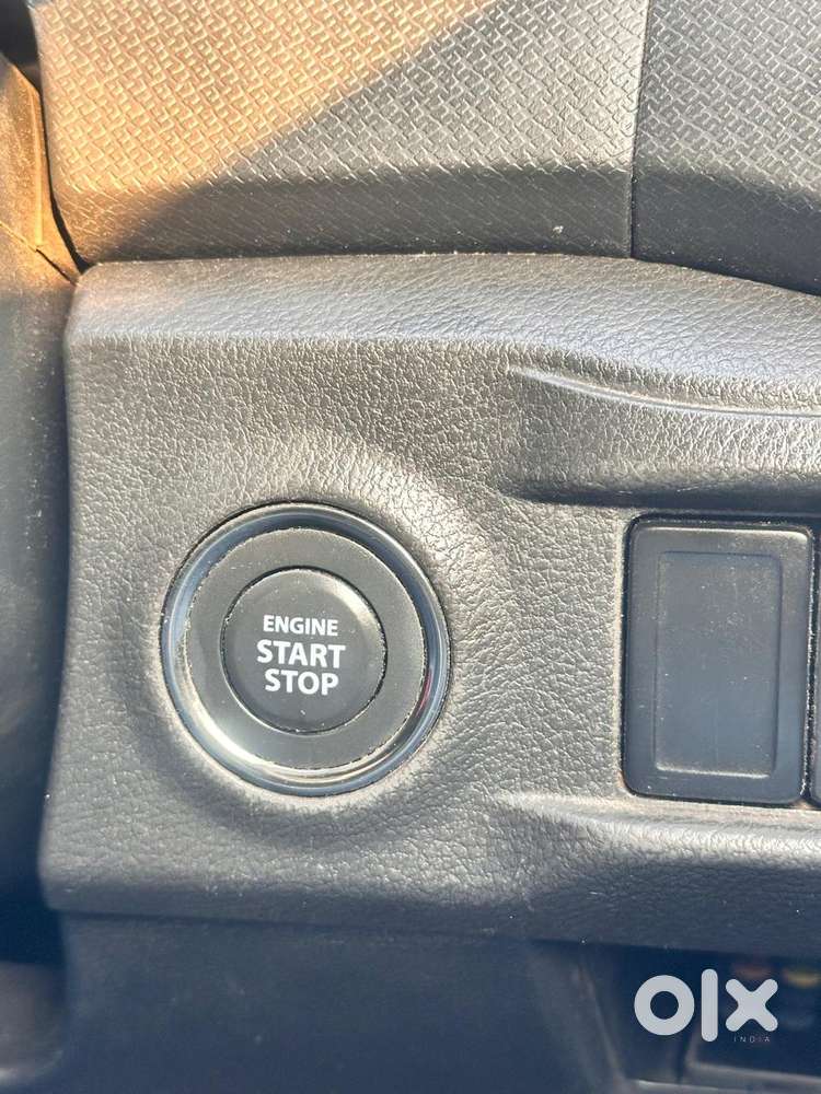 Maruti Suzuki Brezza Zdi+ Dual Tone, 2019, Diesel