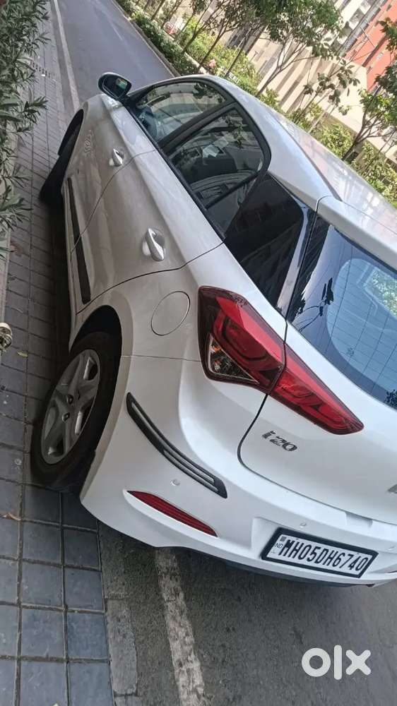 Hyundai I20 2017 Petrol 64000 Km Driven