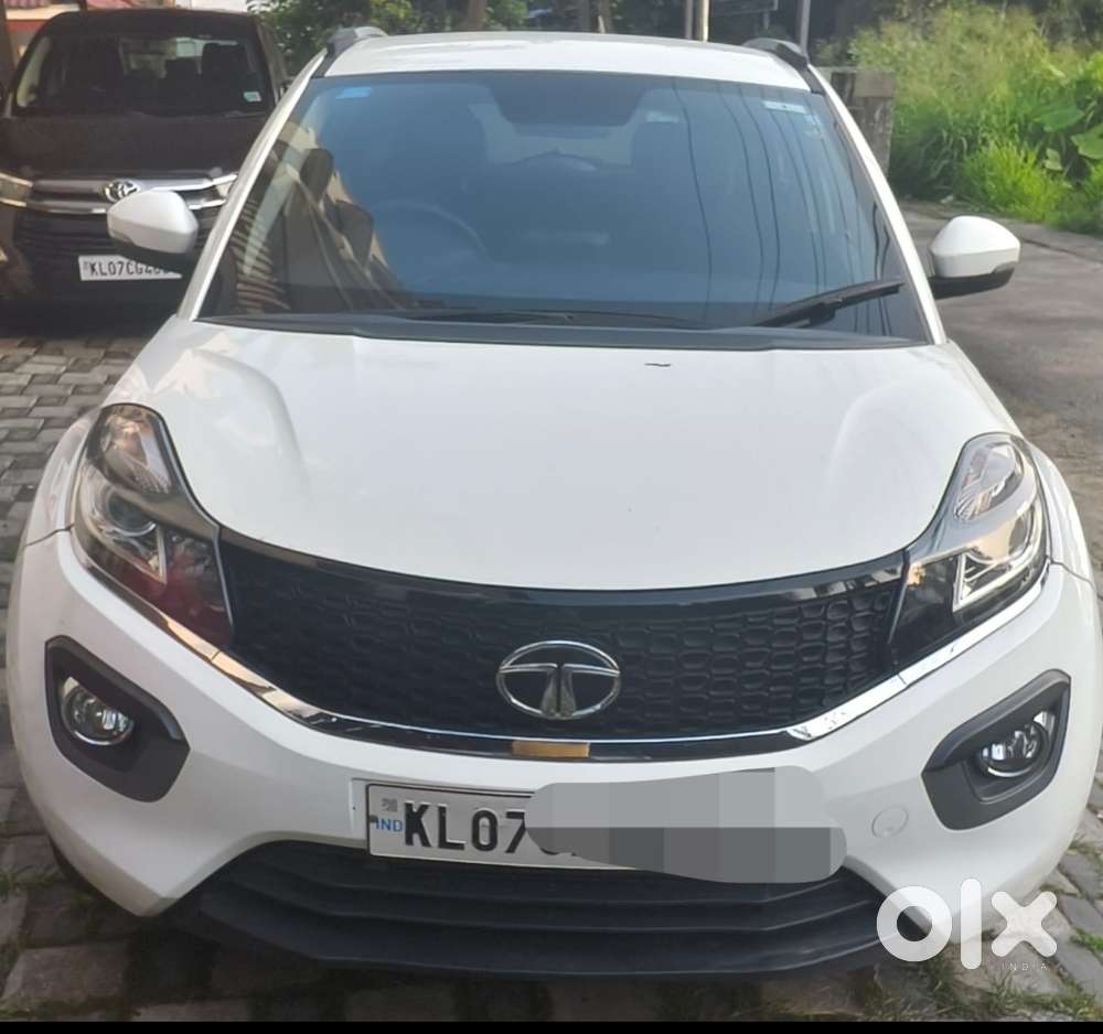 Tata Nexon 1.2 Revotron Xz Plus, 2017, Petrol