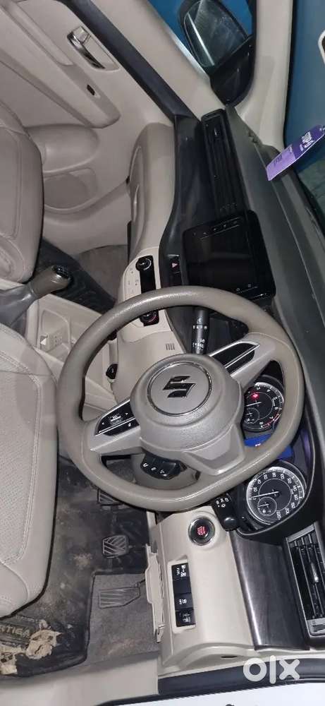 Maruti Ertiga Vxi 2023 Cng