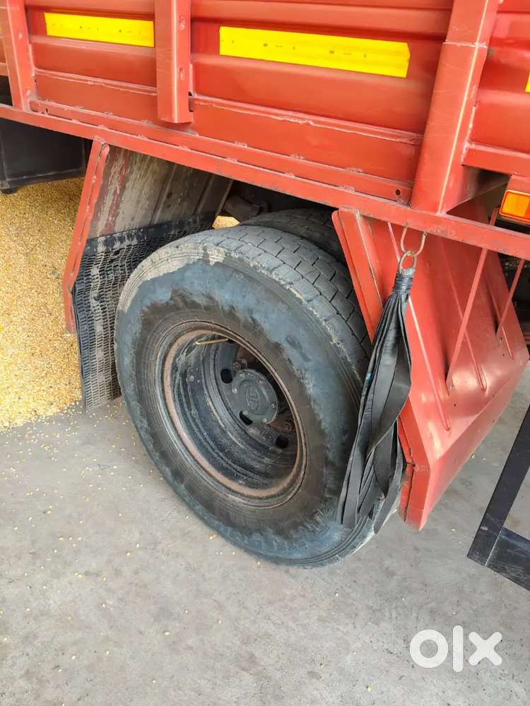 Good Condition All Tyre New All Paper Clear
