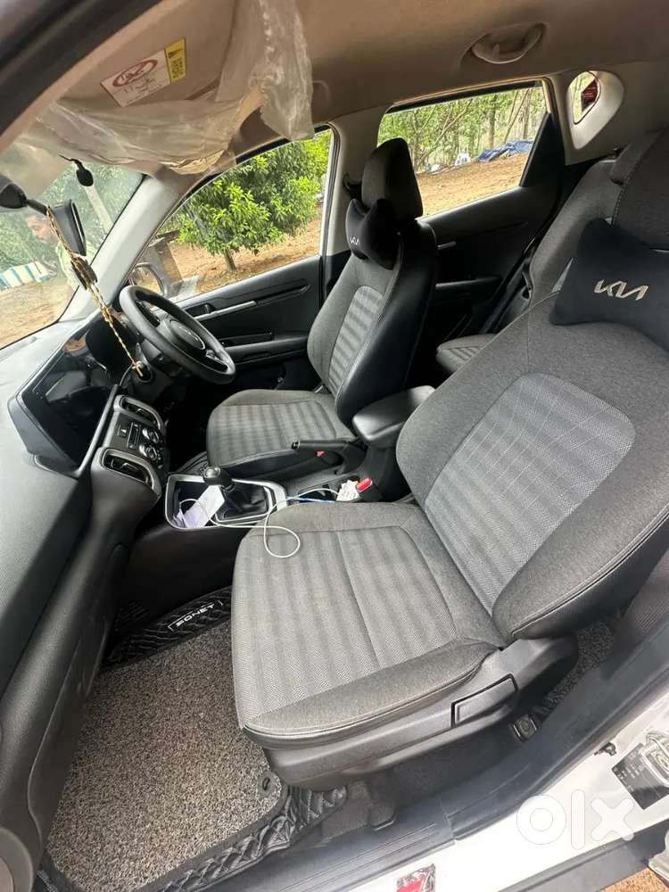 Kia Sonet 2024 Petrol Well Maintained