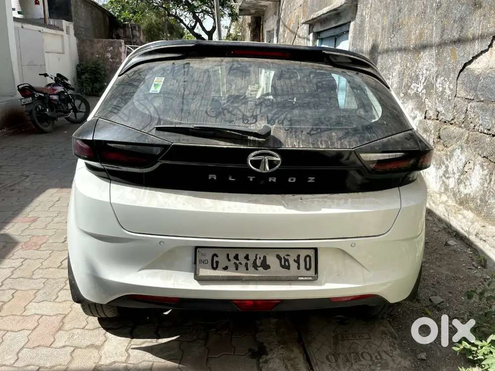 Tata Altroz Xz Plus Petrol 2025