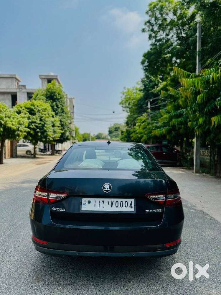 Skoda Superb L&k 2.0 Tdi At, 2019, Diesel