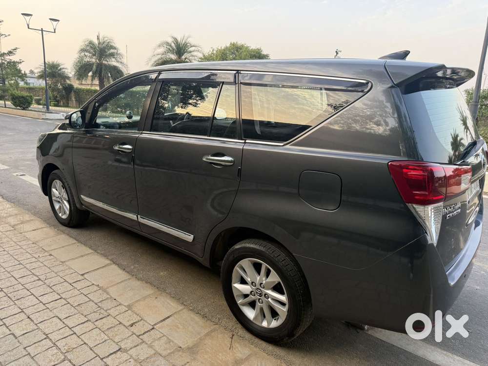 Toyota Innova Crysta 2.4 Gx Mt, 2016, Diesel