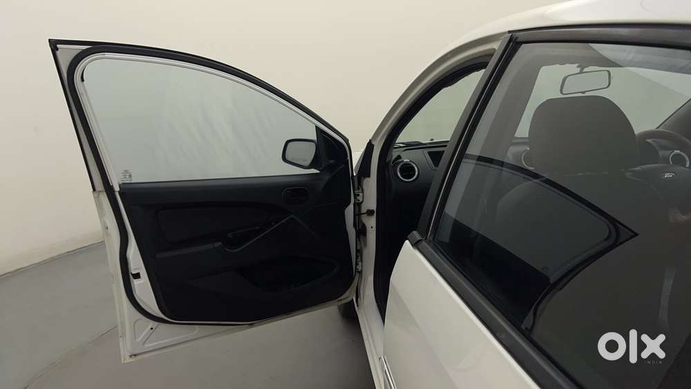 Ford Figo 2010-2012 Petrol Exi, 2013, Petrol