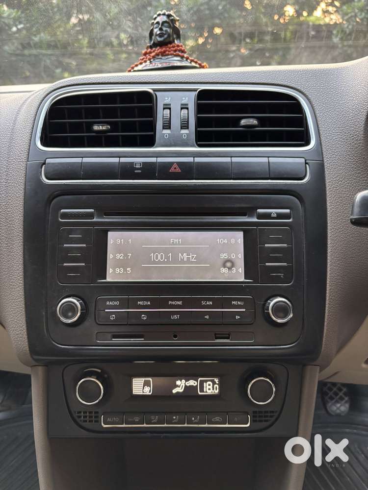 Skoda Rapid Elegance 1.6 Mpfi Mt, 2014, Petrol