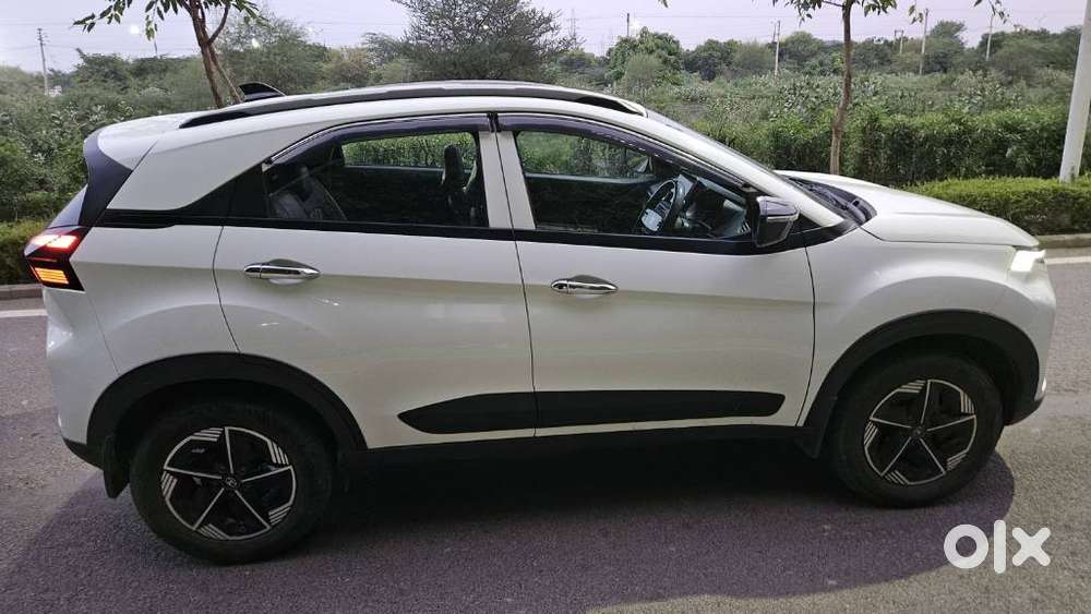 Tata Nexon Smart Plus S 1.2 Revotron Petrol 5 Mt, 2024