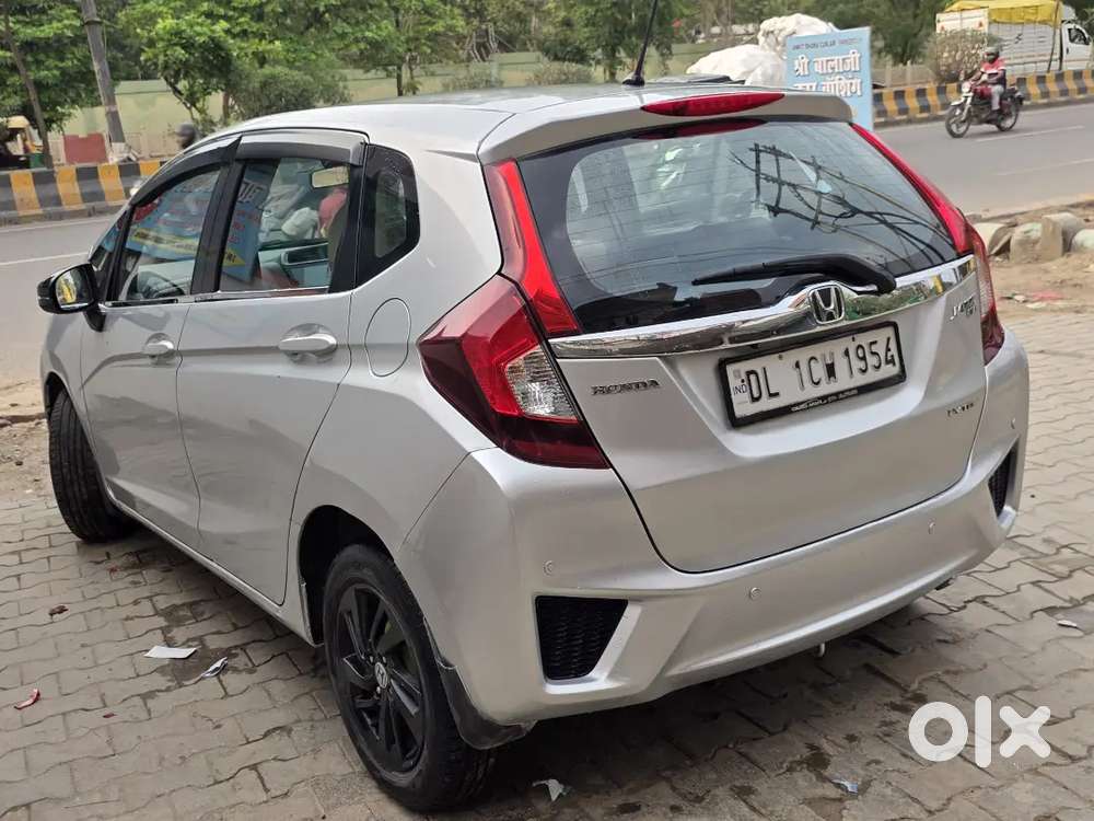 Honda Jazz 2017 Cng & Hybrids Well Maintained