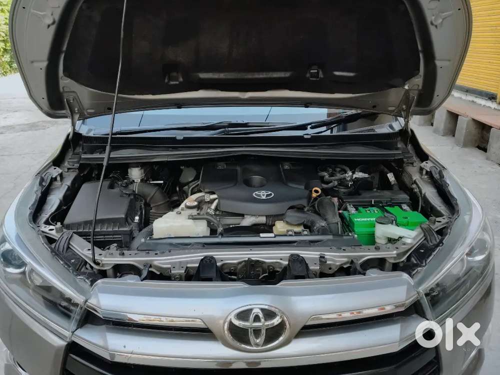 Toyota Innova Crysta 2019 Diesel 100000 Km Driven