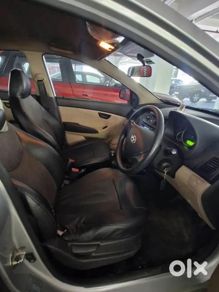 Hyundai Eon 1.0 Magna 2011 Servicing Done At Authorised Service Cntre