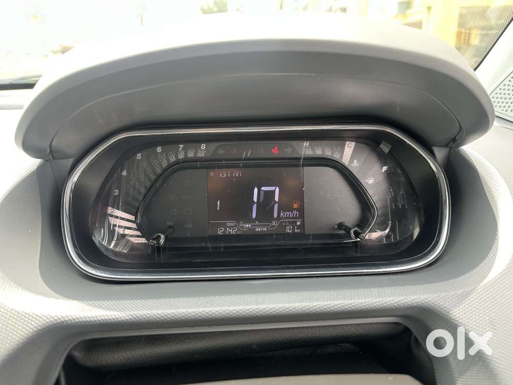 Tata Tiago Xe, 2026, Petrol