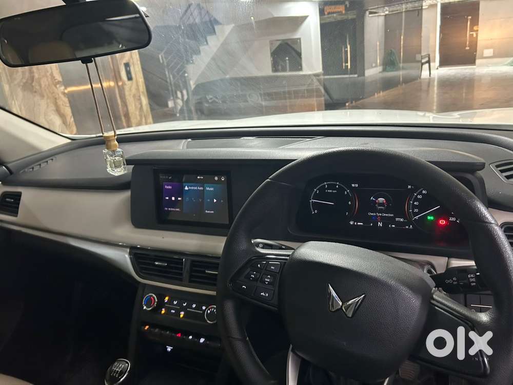 Mahindra Xuv700 Petrol 2022
