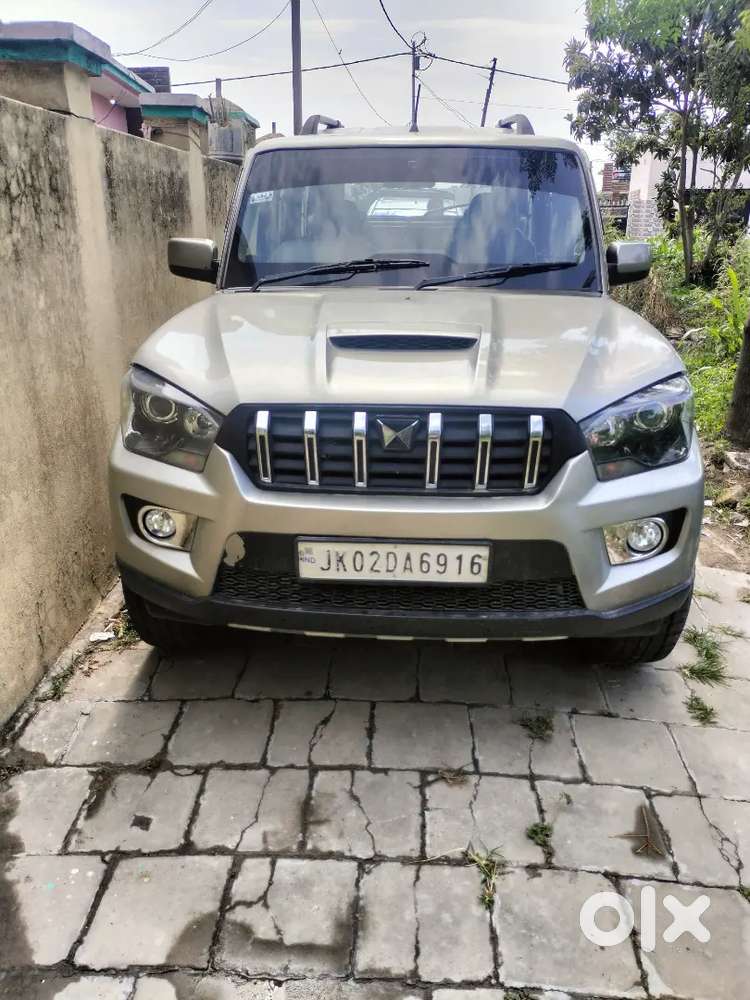 Mahindra Scorpio 2015 Diesel Well Maintained