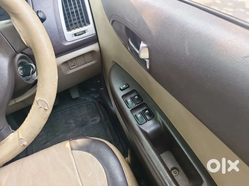 Hyundai I20 2012 Petrol Well Maintained Bank Manager Car.