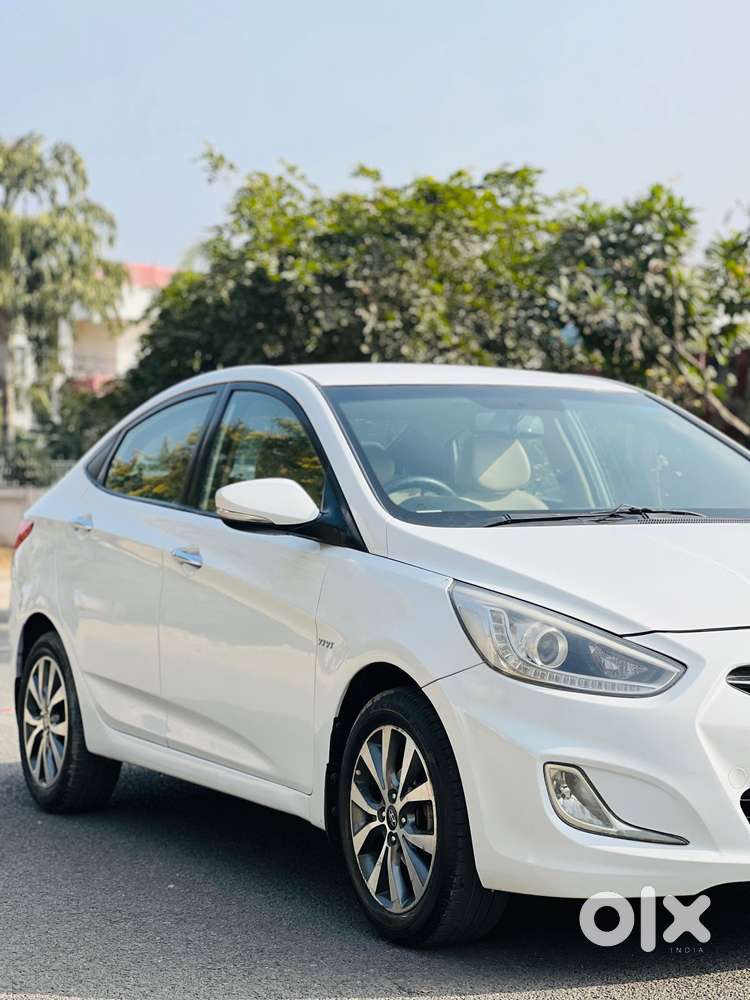 Hyundai Verna Fluidic 1.6 Vtvt Sx Automatic, 2014, Petrol
