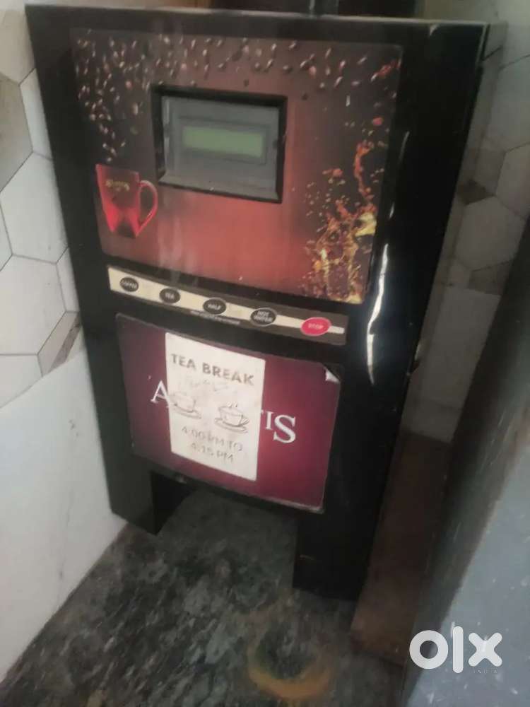 Tea/coffee vending machine