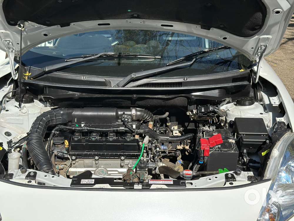 Maruti Suzuki Swift Vxi + Manual, 2022, Petrol